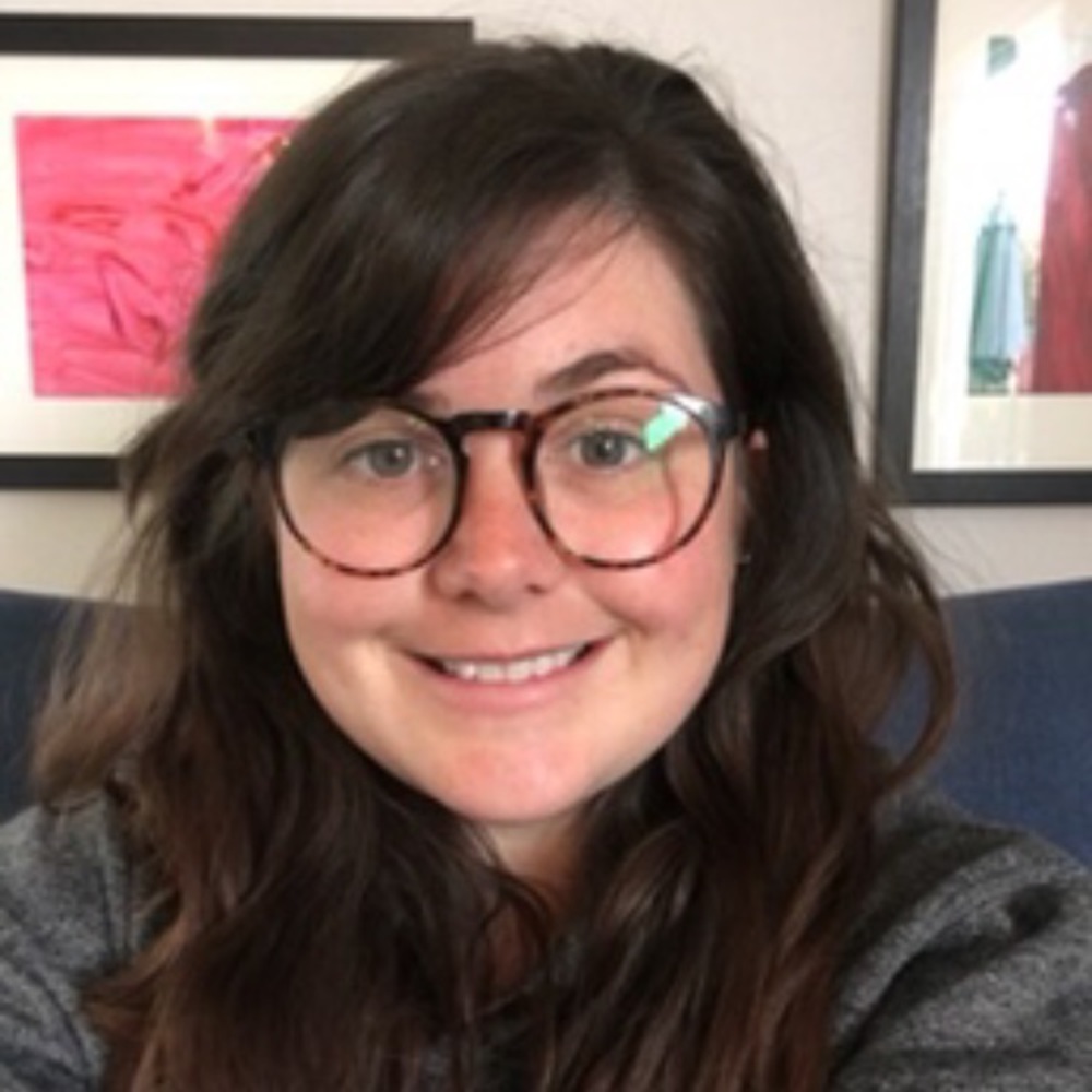 Meet your Posher, Caitlin
